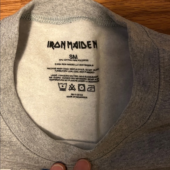 IRON MAIDEN Powerslave pullover Sweatshirt size Small gray NWOT - Picture 2 of 3